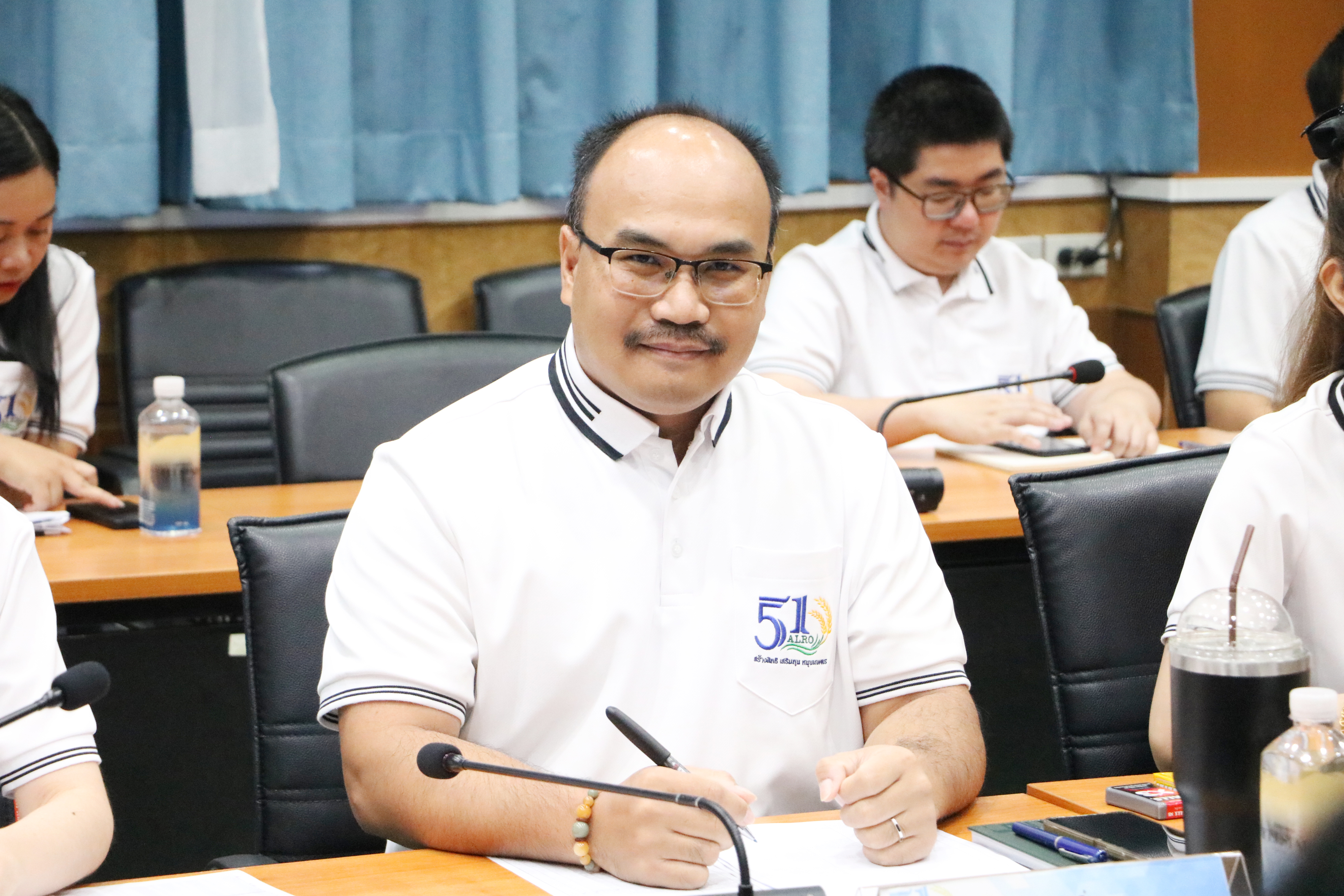 title - รองเลขาธิการ ส.ป.ก. มอบนโยบายนโยบายการดำเนินงานแก่สำนักบริหารกองทุน (สบท.)